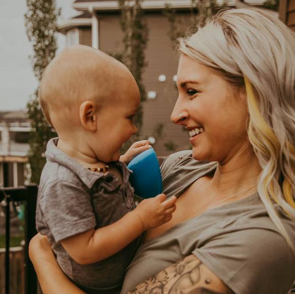 Meet your Posher, Courtney - Picture 1 of 1